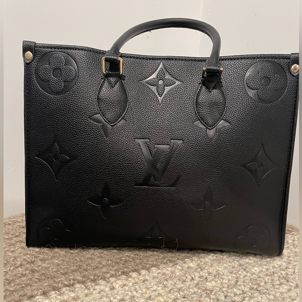 Louis Vuitton On The Go MM